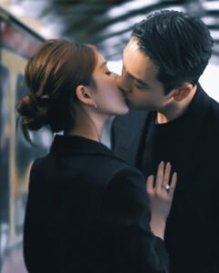 Tôi Cưới Tổng Tài Vì Lỡ Miệng Gọi Chồng Yêu