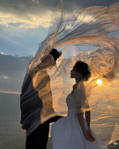 Người Đàn Ông Quỳ Gối Năm Ấy