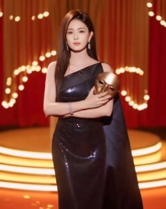 Con Gái Chủ Tịch Không Cần Danh Phận