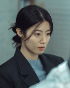 Em Chồng Mang Thai, Tôi Bị Ép Đổ Vỏ