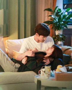 Thang Cuốn Đi Ngược Chiều