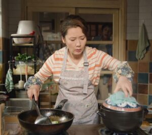 TUỔI XẾ CHIỀU TÔI MỚI BẮT ĐẦU SỐNG CHO BẢN THÂN