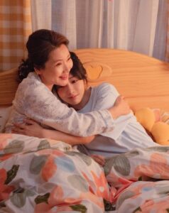 Mẹ Kế Lạnh Lùng Nhà Tôi